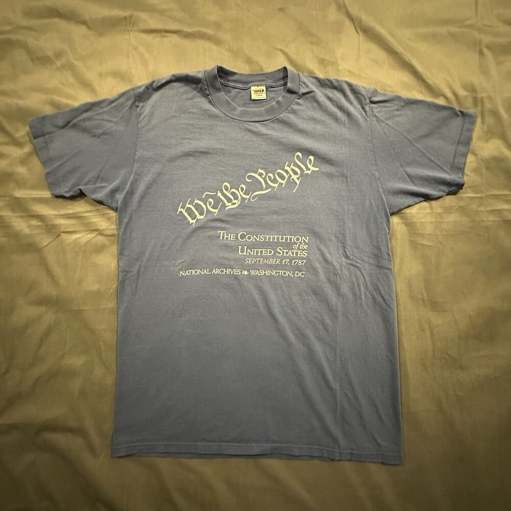 Vintage 80s Wolf T-Shirt We The People Constitution Washington DC Made in USA